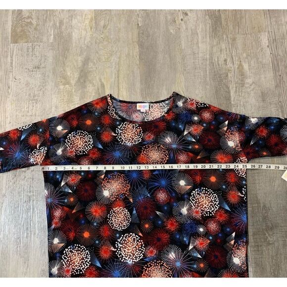 $5 ADD ON ITEM NWT LULAROE Irma Fireworks tee sZ small - Picture 10 of 13